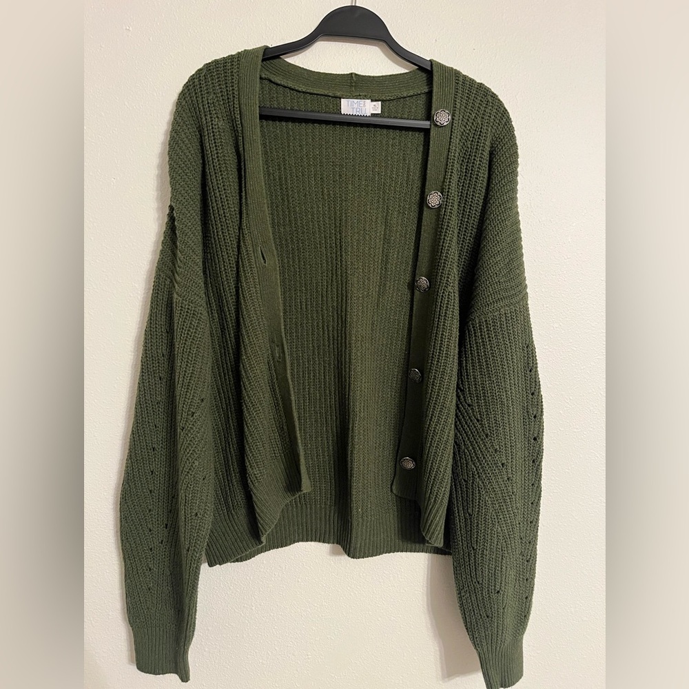 Time and Tru Forest Green Knit Cardigan